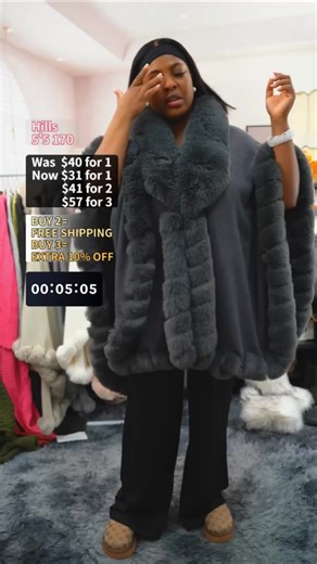 Luxurious Warm Plush Cape for Winter, Gradient Color Casual Fashion Accessory, Elegant Addition for Cold Weather, Soft Warm Shawl