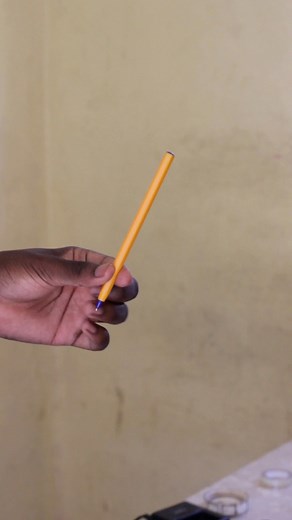 19K views · 120 reactions | Magic trick YOU CAN DO #magictrick #magictricks #tutorial #tutorials #learn #davidjoemagictricks #explorepage #explore #foryou #foryoupage #viral #wow #trythis #reel #reelsvideo #cardistry | David Mwanyekange | Facebook