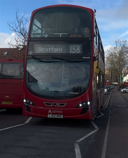 Exploring ECs DW499 Bus Route on 158 in London