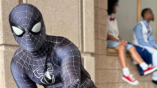 Tampa Bay Comic Convention kicks off at Tampa Convention Center