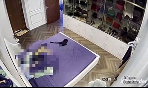 Hàng nghìn video nhạy cảm từ camera phòng ngủ bị hacker rao bán
