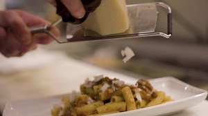 14K views · 16 reactions | Indulging doesn’t always mean gluten filled food - try our entire gluten free menu! Here is a showcase of our gluten free scratch made Bolognese. We pride ourselves and our expert chef skills to cater to all diet needs. Ask and you shall receive! #glutenfree #glutenfreemenu #menu #tuscankitchen #tuscanmarket #joinustoday #glutenfreerecipes #glutenfreefoodie #glutenfreefoodshare #foodiesofinstagram # | Tuscan Brands | Facebook