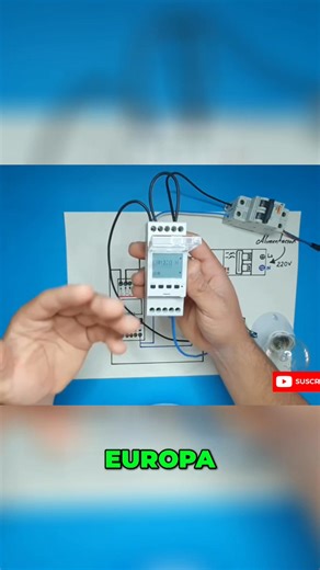 Guía: Cómo configurar el cambio de horario automático en tu temporizador. ¡Hola colegas! 👋 Muchos instalan el temporizador pero olvidan configurar el calendario. Aquí les muestro cómo setear el año, mes y día correctamente.. También vemos la función "Europa" para que el equipo ajuste solo el horario de verano e invierno.. ¿Conocían esta función de sus equipos digitales? 👇🔌. #ElectroJ20 #TemporizadorDigital #ConfiguracionElectrica #ElectricidadIndustrial #MantenimientoPreventivo #TipsTecnicos 
