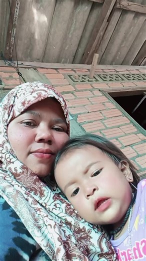 เด็กงอแง😅😅😅