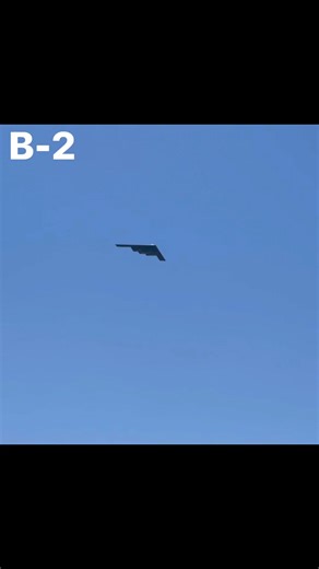 B-1 and B-2 flyby at MacDill Air Force Base. | Rob Holland Aerosports