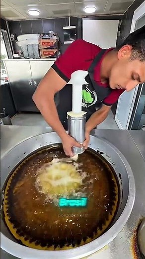 How Is Porra Prepared in Portugal?