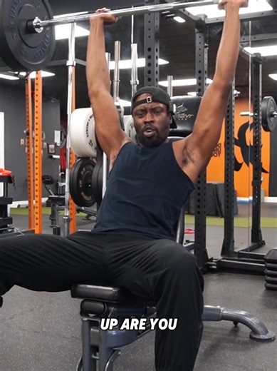 The perfect upper body warm up 💪🏿