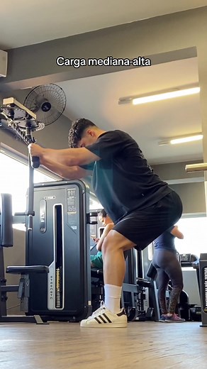 O melhor exercício de dorsal na academia #gym #bodybuilding #treino #fitness