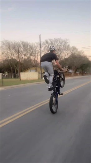 #love #electricbike #surron #automobile #ebike #yzr #viral #bikelife #surronebike #dirtbike