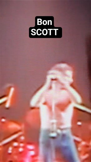 70s AC/DC! THE Bon Scott Era!