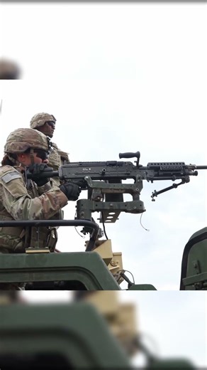 Female Officer Trains with M240 Machine Gun #shorts #military