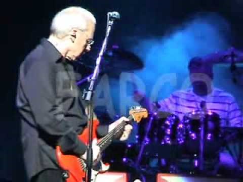 Telegraph Road - AMAZING AUDIO!! - Mark Knopfler - Live 2005