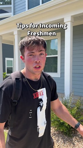 Freshman year can be daunting. Make it easier by following these tips! @Corey Nichols #college #collegelife #collegetips #freshmen #school