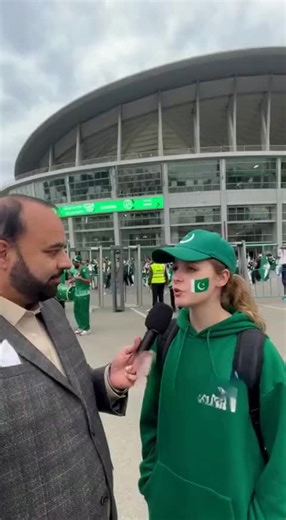 Pakistan World Cup Jeetne Ka Asli Raaz 😭😂 | 5 Real Female Fans React