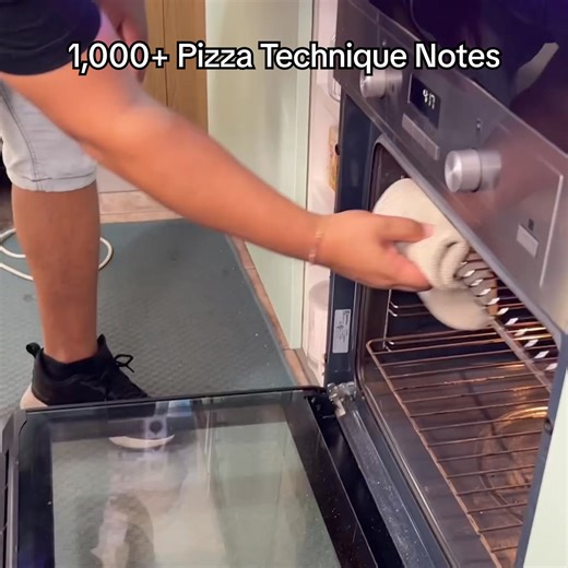 An expensive pizza stone won’t fix a bad fermentation process 💸 Pizzeria-quality results don't come from a shopping cart; they come from mastering the variables that actually change the outcome. Technique beats tools every single time: 🏠 Normal Kitchen Setup: Get professional char without fancy equipment. 🥖 Better Browning: Control the process to get a crispier base. 📐 Stronger Structure: Master the timing of your bake, not your gear. Upgrade your results—80% OFF today only: https://pizzatec
