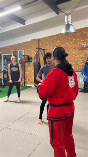 12-Lock Flow | Stick vs Stick 🥋🔥 Flow isn’t just drills, it’s timing, control, and intent. This 12-lock sequence teaches you how to trap, off-balance, and dominate the exchange without muscling through it. ✔ Smooth transitions ✔ Functional locks ✔ Real stick-vs-stick application Train slow. Feel the pressure. Let the flow sharpen your reactions. 💥 Save this 💬 Comment “FLOW” if you want the full breakdown 👊 Train Hybrid FMA LDN. #HybridFMA #FilipinoMartialArts #Eskrima #Arnis #KaliTraining S