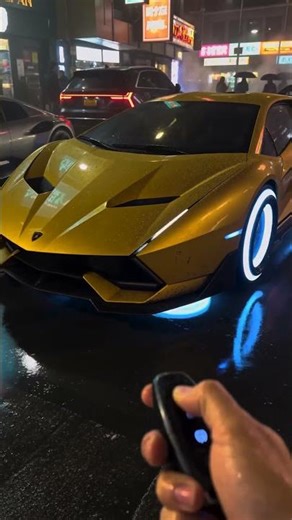 POV: your turn to explore Night City