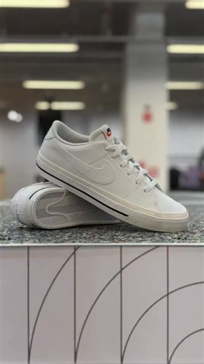 BH Outlet on Instagram: "▪️NIKE▪️ NIKE do BH OUTLET com desconto de 20% off em todos os calçados! NIKE COURT LEGACY DE: R$549,99 POR: R$379,99 -20% = R$303,99 Oportunidades incríveis nas maiores marcas do mundo! Tudo isso e muito mais, só aqui no BH Outlet! Promoção sujeita a alterações sem aviso prévio. Preço válido para produtos selecionados. Não cumulativo com outras promoções. #bhoutlet #nike #tenisnike #courtlegacy #nikeoutlet"