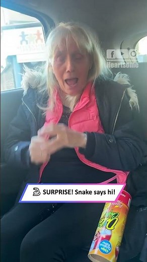 Hilarious Pringles Snake Prank Shocks Nanny! 😂🐍 | Halloween Fun|| Heartsome 💖