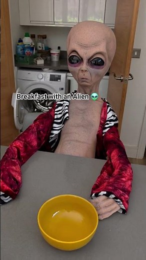 Breakfast with an Alien 👽