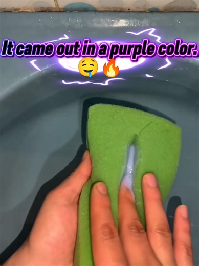 This foam is way too satisfying #foam #hot #tiktokusa #fyp #cleaningasmr