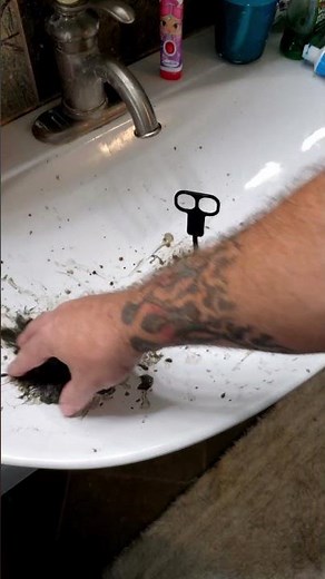 BEST WAY TO CLEAR A SLOW DRAINING SINK? DO THIS!