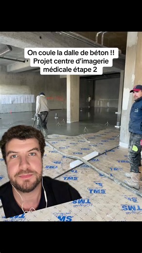 🏗️ Aujourd’hui, on coule la dalle de béton de notre futur centre d’imagerie médicale ! Un moment important dans l’avancement du chantier. 🚧 Avant de pouvoir installer tous nos équipements médicaux, il faut construire des fondations. 💪 Derrière chaque centre de radiologie, il y a des mois de préparation, des plans d’architecte, des études techniques, des investissements et surtout énormément de coordination. Chaque étape nous rapproche un peu plus de l’ouverture de notre futur centre. 🏥 Je vo