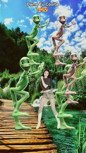 Dame To Cosita 😍😍 Funny Aliens Dance Challenge #youtubeshorts #dametucosita #aliendance #shorts #new