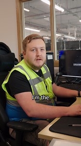 How many PCs can he build in a day? 🤔 | Overclockers UK