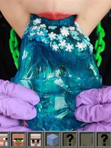 Create a Minecraft Necklace with Keychain Blind Bags