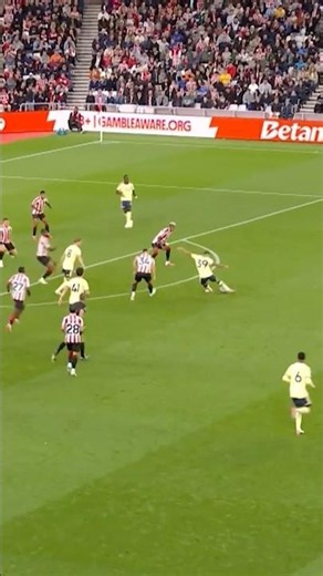 STUNNING BRUNO GUIMARAES GOAL!