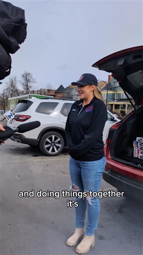 We remember Buffalo firefighter, Jason Arno two years after he was tragically killed while fighting a raging business fire. We are keeping his wife, his young daughter, his parents, his friends, and the firefighting brother and sisterhood, who still mourn this remarkable man and hero ❤️🚒 Hope Rises was proud to team up with FAM Foundation yesterday to deliver meals to Buffalo firefighters at all stations across the city. Thank you JUST PIZZA & WING CO. and Frankie Primos 39 for your kind genero
