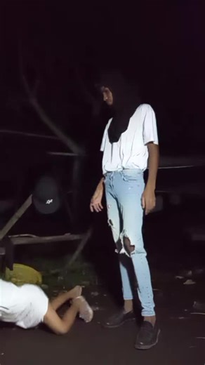 Strudy Dance Trend: Join the Fun!