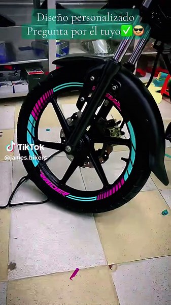 Accesorios y diseños personalizados para motos