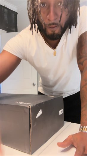 Woodrow Randall on Instagram: "Much love to @threadbeast for another box. If you love convenience, you hate going to the store. Can’t really shop in person and aren't too excited about online shopping either. You can design your own box to be dropped off and delivered to your door, filled with all the things you'd like. Just tap in and use my discount code. You're welcome."