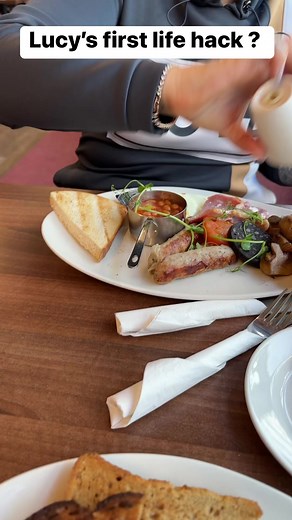 524K views · 2.7K reactions | Hit the follow button for more hacks #lifehack #hack #viralreels | Right Guys Reviews | Facebook