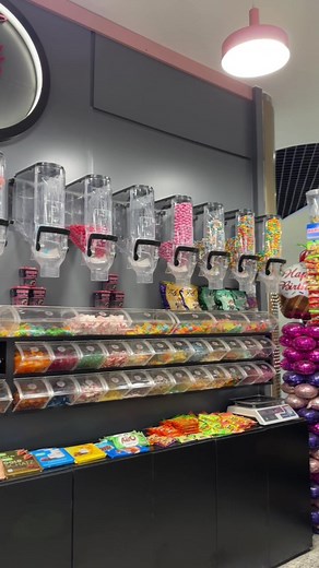 تذوق السعادة في مول بنغازي