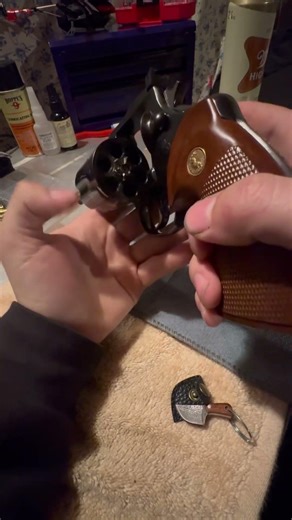 Colt Python .357 Magnum (Latch Issues) #airsoft #colts #python #cod #history