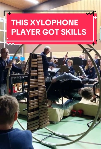 Amazing Xylophone Player Shows Incredible Skills