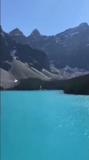 Moraine Lake 🇨🇦 One of Canada’s Most Beautiful Places | Banff National Park