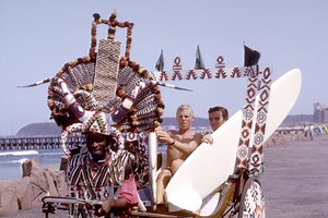 « The Endless Summer », sur OCS : deux surfeurs à la recherche de la vague parfaite