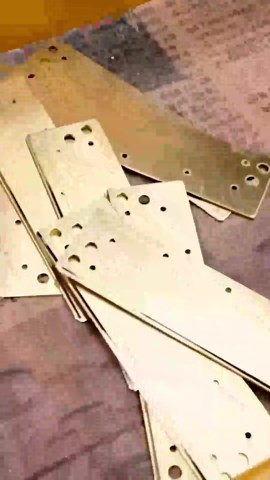 Watch Machines and Workers Create Pure Satisfaction