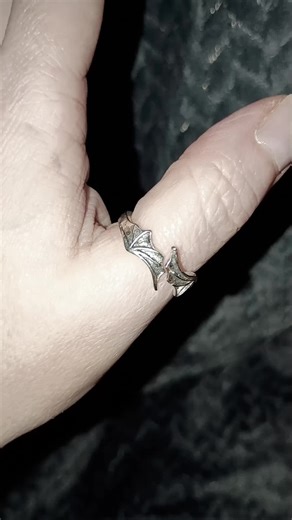 Vintage Bat Ring: A Unique Gothic Jewelry Piece