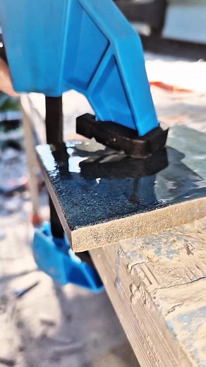 How to mitre 45 degree cut a tile cleanly 🤫👌