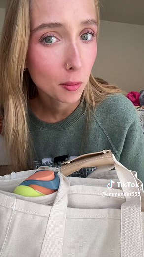 the everything bag except i don’t even have enough stuff to fill it with 😭😭😭 this is gonna be my schoolwork/library bag for sure