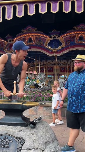 Comment marche l’épée à Disney 😳