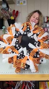 HOW TO MAKE A DECO MESH WREATH BASE! Crafty DIY tutorial for wreathmakers. #crafty #wreathmaking #decomesh | Still Waters Wreath Designs