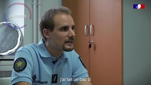 [RECRUTEMENT] Les inscriptions à la sélection pour faire partie du Corps de Soutien Technique et Administratif de la Gendarmerie (CSTAGN) sont toujours ouvertes ! 🥳 Aujourd'hui, découvrez Régis qui travaille pour les affaires immobilières de la Gendarmerie. Ses missions : 🏘️ la gestion du parc immobilier et des crédits-loyers 🛠️ la gestion des dossiers de travaux d'infrastructures 👷 l'initialisation de projets de construction Vous aussi vous voulez vous inscrire ? ⚠️ Vous avez jusqu'au 16 ja