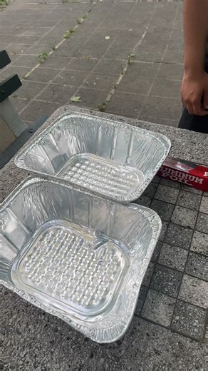 DIY $3 Grill Challenge! Making a Grill Out of Aluminum Pans