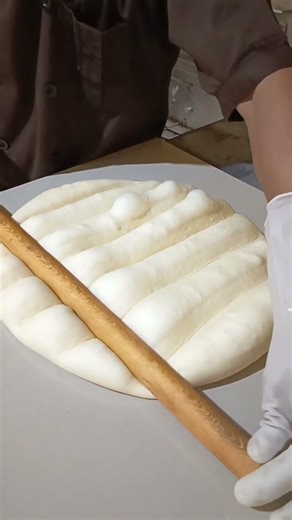 Simple Bread Design Tutorial at Home #bakeryowner